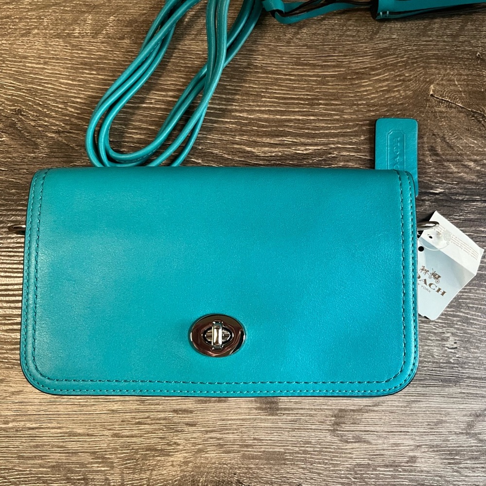 Coach turquoise blue crossbody bag w/ detachable strap brand new never used
